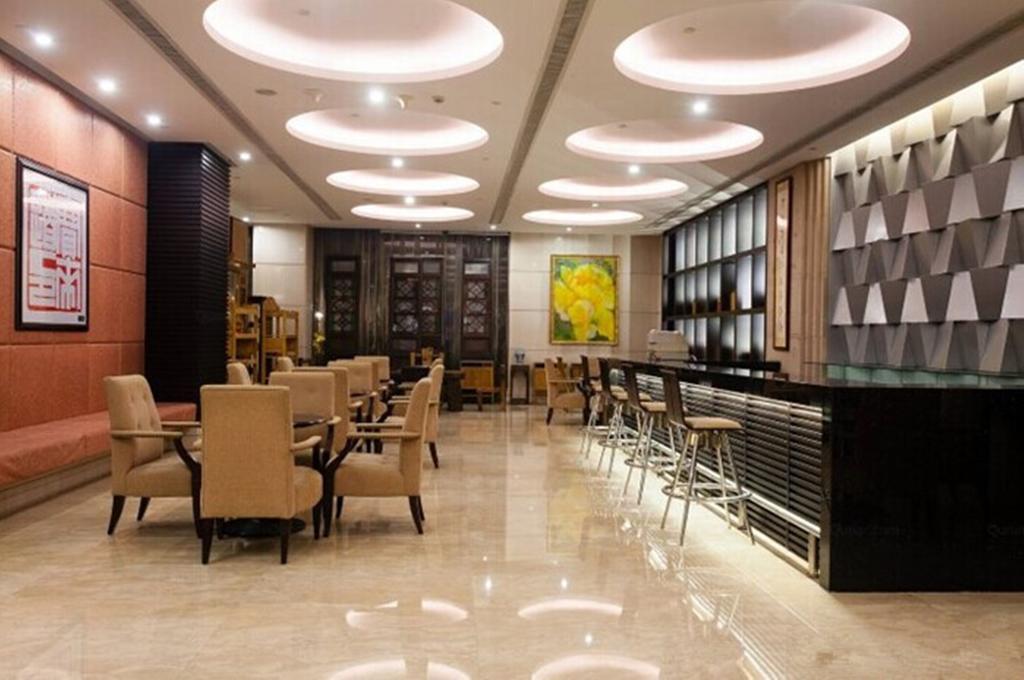 Tienyow Grand Hotel Хайкоу Екстер'єр фото
