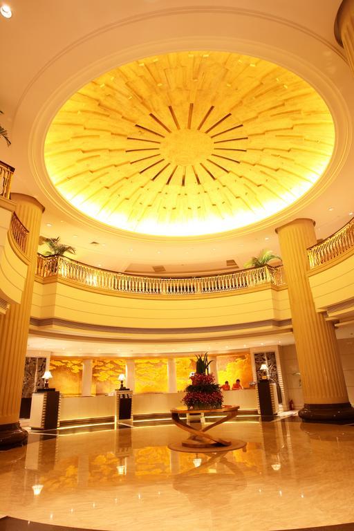 Tienyow Grand Hotel Хайкоу Екстер'єр фото